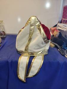 lot 1103 image: Bishop hat