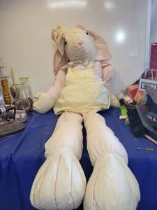 lot 1134 image: 26 rabbit