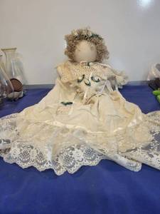 lot 1161 image: Angel doll