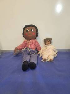 lot 1162 image: African American dolls