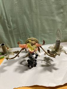 lot 7930 image: Wall lamp metal