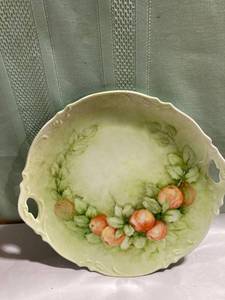 lot 7934 image: 12 x 11 decorated platter