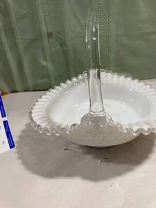 lot 7938 image: 10 12�� x 9 12 high glass basket