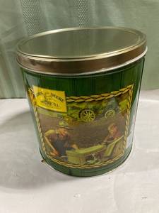 lot 7941 image: John Deere popcorn tin