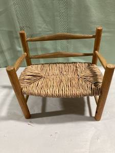 lot 7943 image: 8 inch bench