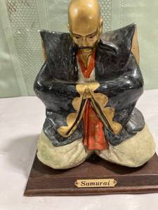 lot 7955 image: 7 12 inch samurai statue