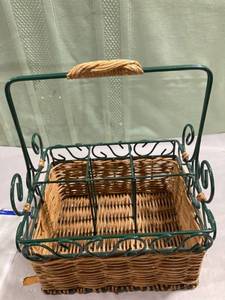 lot 7980 image: Silverware carrying basket