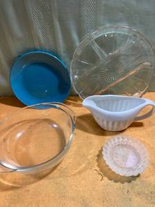 lot 9730 image: Miscellaneous kitchen items