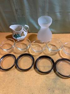 lot 9773 image: Sorted glassware