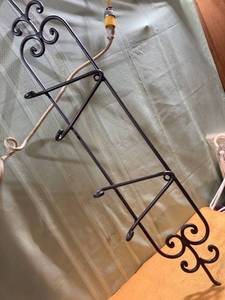 lot 9778 image: 39 inch rod iron plate holder