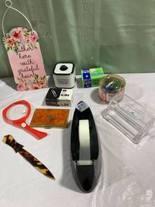 lot 9790 image: Miscellaneous Office Stuff