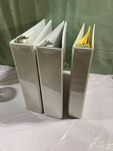 lot 9792 image: 3 inch and 2 inch binders white