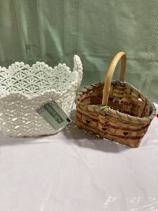 lot 9835 image: Baskets