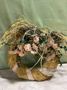 lot 9848 image: 10 12 inch wreath Easter