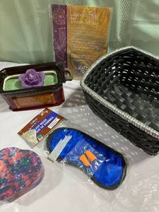 lot 9849 image: Miscellaneous items