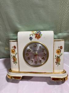 lot 9862 image: 10 12 x 8 mantle clock works.