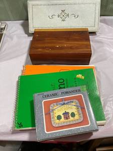 lot 9865 image: Miscellaneous stuff