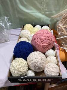 lot 9875 image: Project leftover yarn for crafts