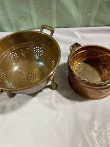 lot 9903 image: 6 inch brass strainer & 4 12�� Copper basket