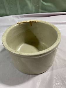 lot 9939 image: 5 12 x 3 12 crock