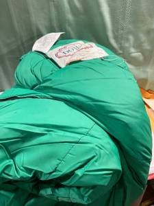 lot 9959 image: Sleeping bag very good condition