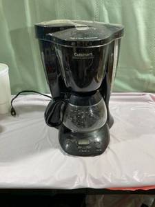lot 9974 image: Cuisinart coffee maker 10 cup untested