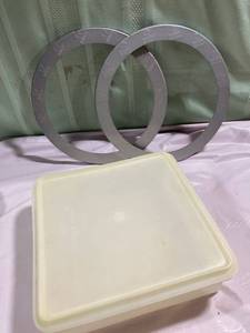 lot 9987 image: ROWOCO Cover for pie edges. 10 x 10 Tupperware container