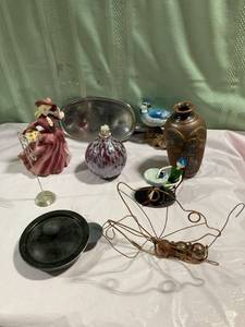 lot 9996 image: Miscellaneous odds and ends