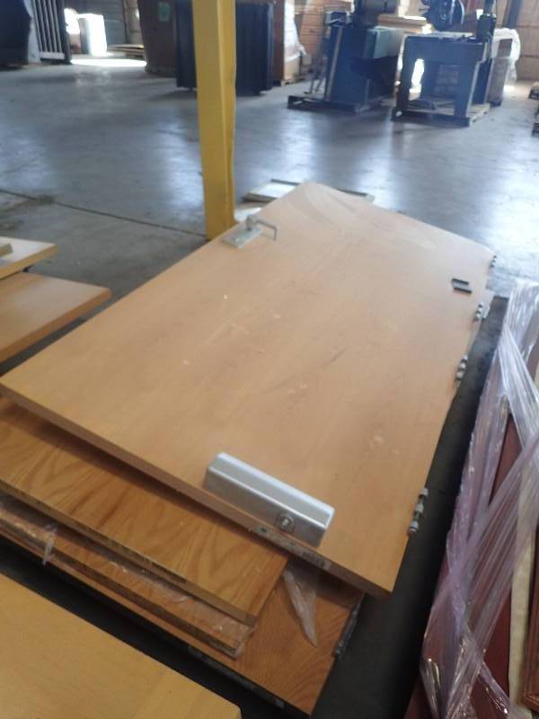 lot 2619 image: Pallet of  Misc Size Exterior And Interior Doors