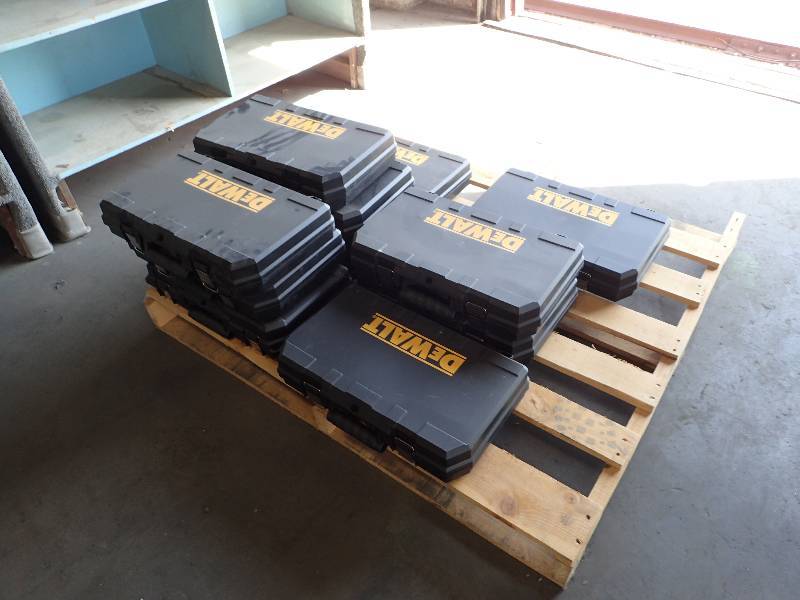lot 2636 image: (11) DeWalt Saw Cases