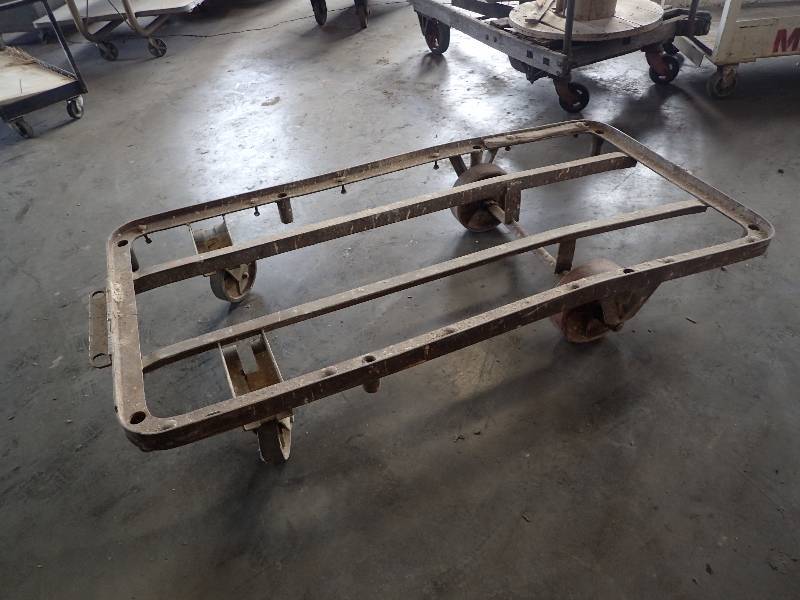 lot 2652 image: Metal Framed Heavy Duty Equipment Cart on Casters