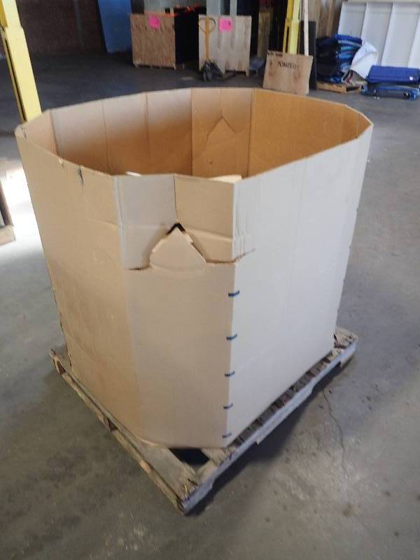 lot 694 image: Pallet of Fuse Panels, Switches, and more