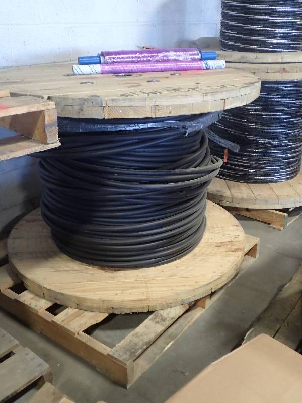 lot 750 image: Large Spool of Heavy Duty Utilty General Electric Cable