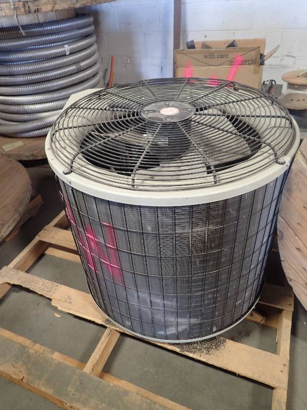 lot 756 image: Central Air Unit