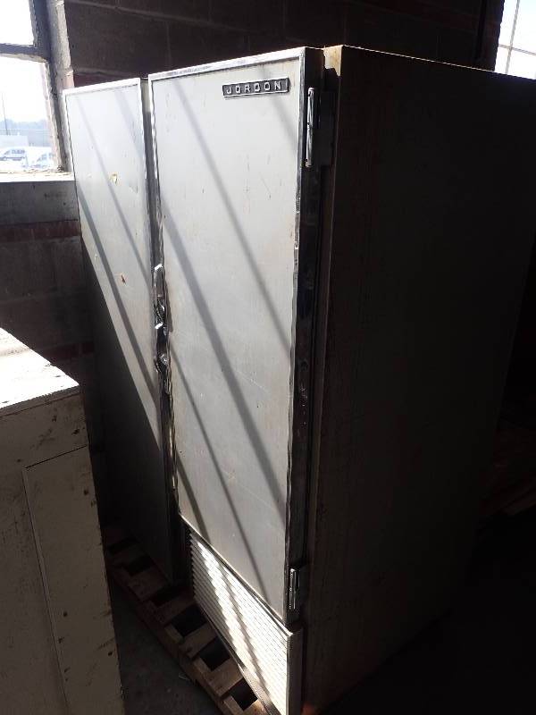 lot 2656 image: Jordan 2 Door Commercial Reach in Freezer