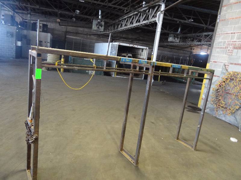 lot 232 image: Heavy Duty Steel Tubing Rack