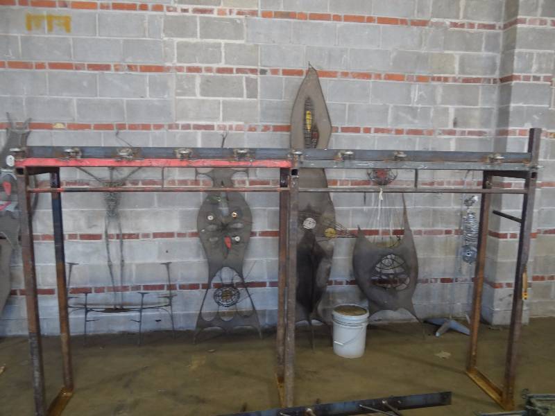 lot 233 image: Heavy Duty Steel Tubing Rack