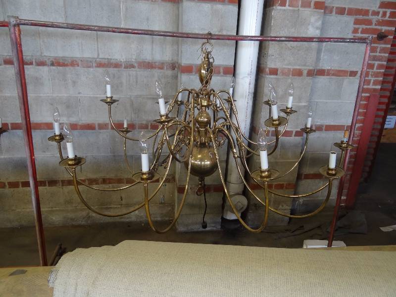 lot 235 image: Gold Hanging Chandelier