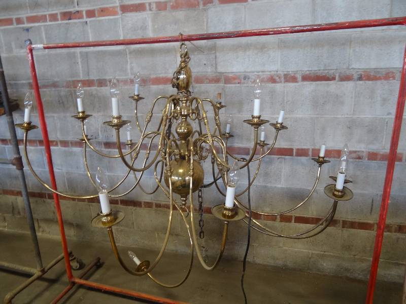 lot 236 image: Gold Hanging Chandelier