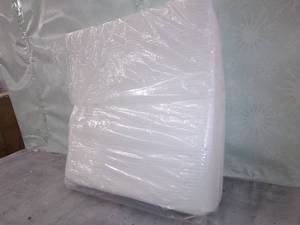 lot 16964 image: JoyBest Memory Foam Pillow -White