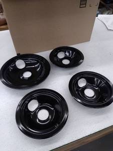 lot 6585 image: Electric oven burner drip trays