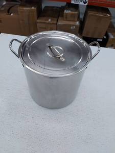 lot 6639 image: Stock pot, 11in.H