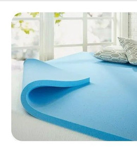 lot 6657 image: Gel Memory Foam Mattress Topper