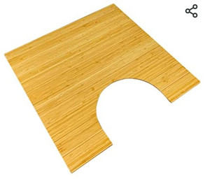 lot 6823 image: Bamjiushang U-Shaped Bamboo Toilet Mat