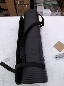 lot 6847 image: Black Yoga Mat