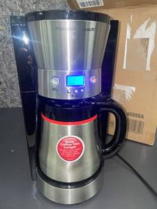 lot 1289 image: Nice coffee Maker