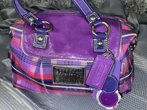 lot 1327 image: Coach Purse Authentic