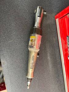 lot 1338 image: Snap On 38 air Ratchet FAR72B