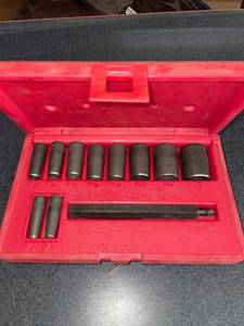 lot 1347 image: Blue Point 11 piece Gasket punch set