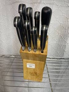 lot 1351 image: Wolfgang Puck Knife set with block